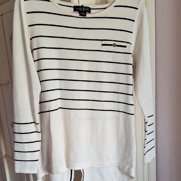 august silk Tops - August Silk Black and White Striped Long Sleeve Button Back Top